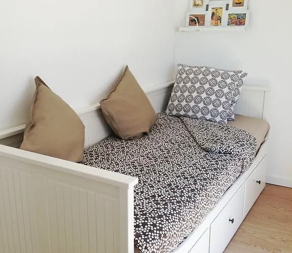 Bairro Alto - Bica 3 * Lisbon