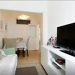 Апартаменты Bairro Alto - Bica 3